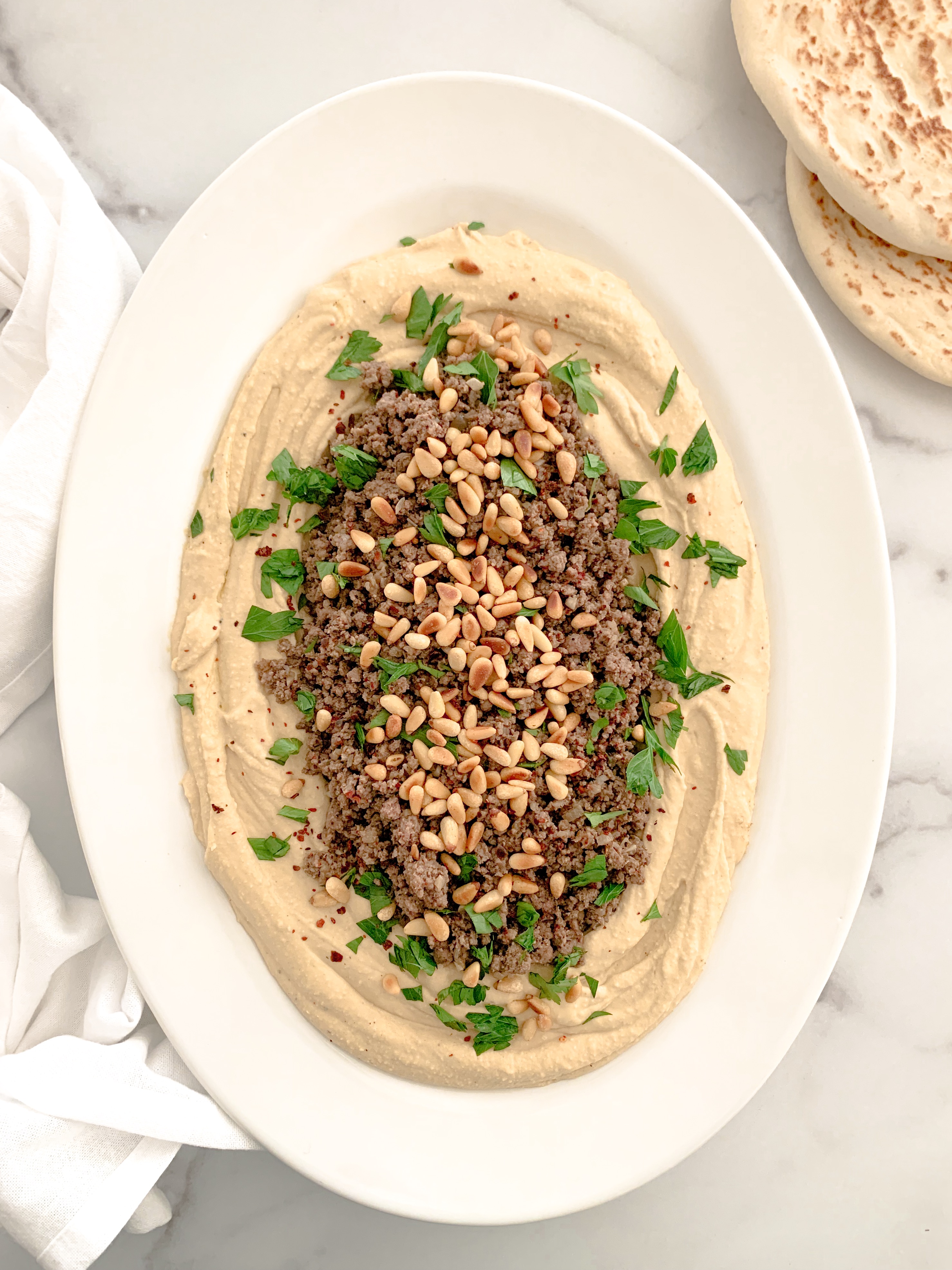 Hummus bil Lahme